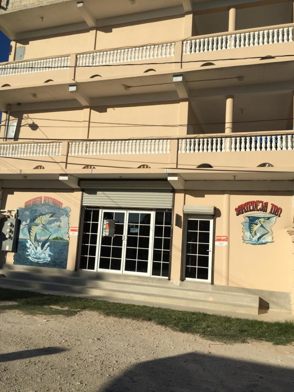 Sarteneja Inn Exteriör bild